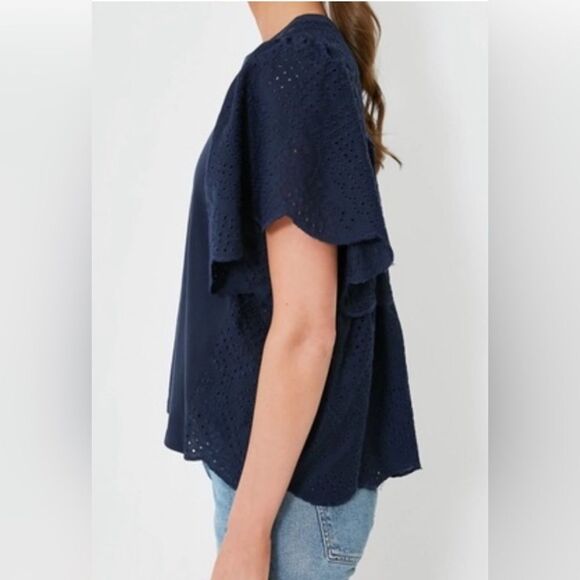 Pomander Place Emi Eyelet Lace Tee- SZ M - Picture 2 of 9